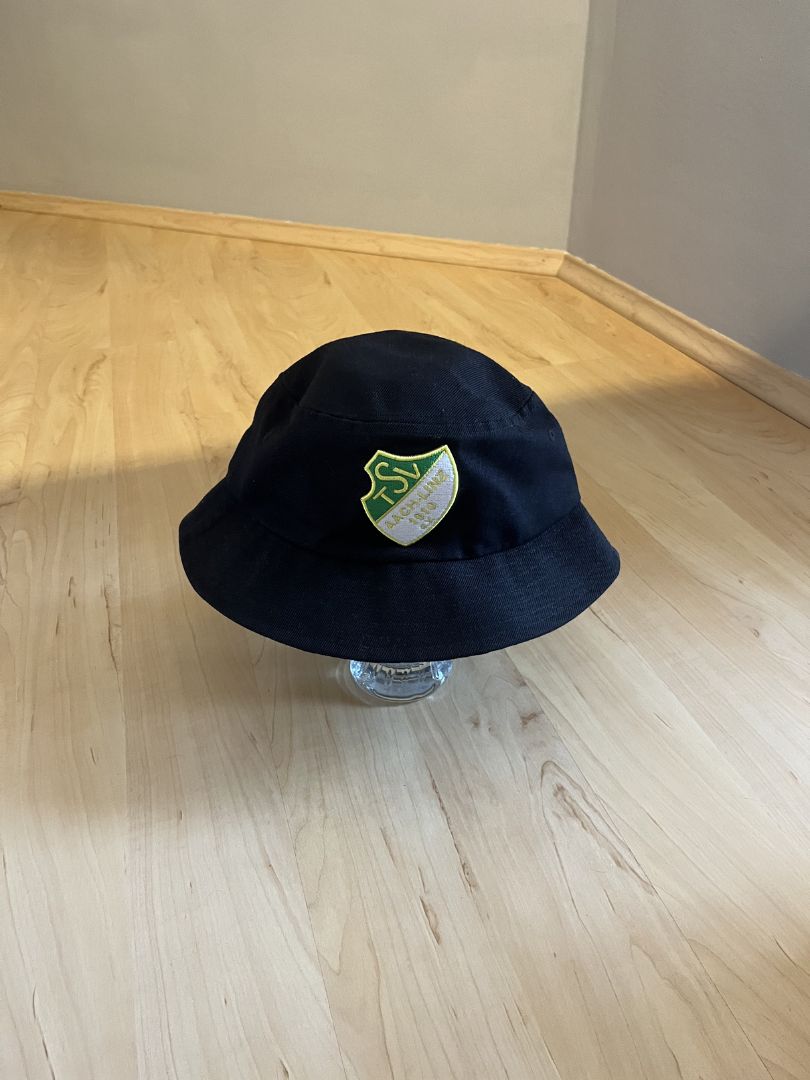 Schwarzer Fischerhut mit TSV-Aach-Linz Vereinslogo vorne, Produktfoto (Fischerhut bedrucken)