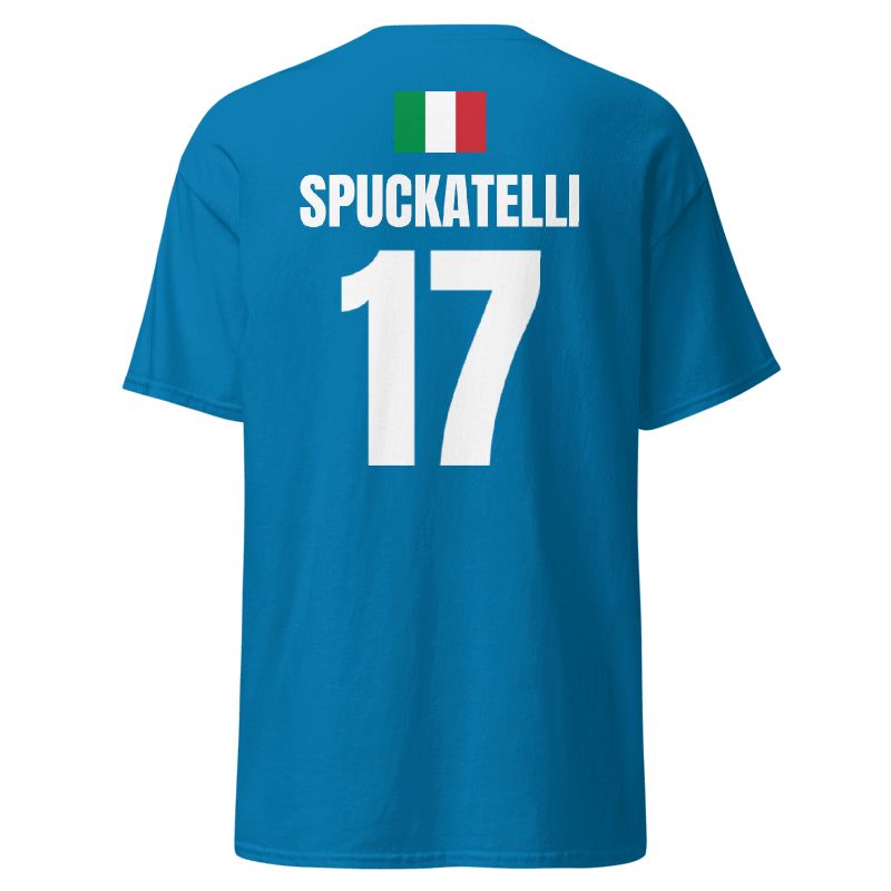 Hellblaues Italien T-Shirt als Rückansicht mit Italien-Flagge, Name SPUCKATELLI und Nummer 17, freigestelltes Shirt