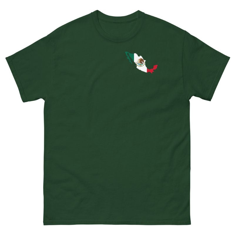 Vorderseite eines dunkelgruenen Mexiko T-Shirt mit kleinem Mexiko-Motiv in Flaggenfarben auf der Brust, freigestellt.