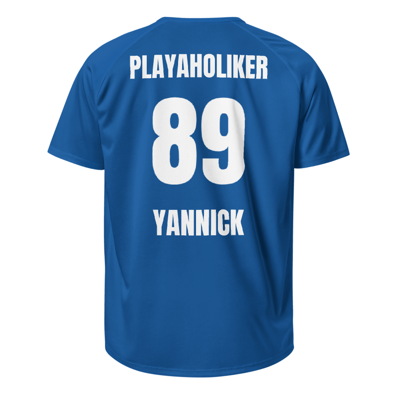 Blaues Mannschaftstrikot hinten mit „PLAYAHOLIKER“, Nummer 89 und Name „YANNICK“, freigestelltes Produktbild.